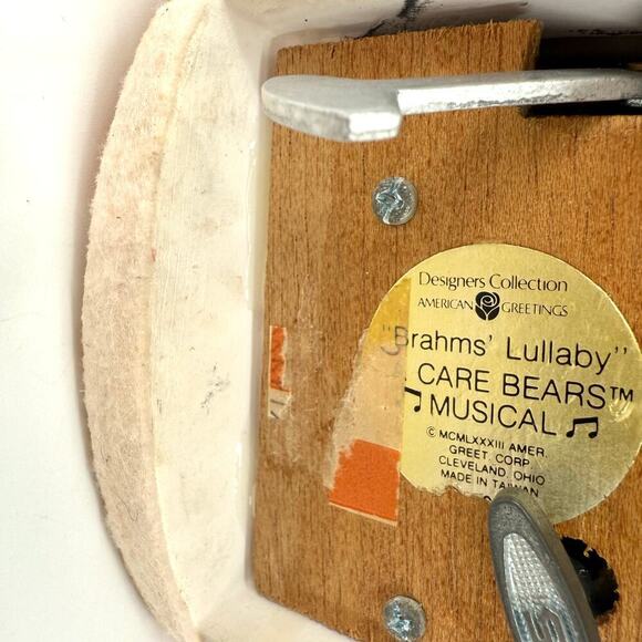 Vintage 1983 Care Bear Ceramic Musical Figurine Cheer Bear Brahms Lullaby Works! - Picture 8 of 11